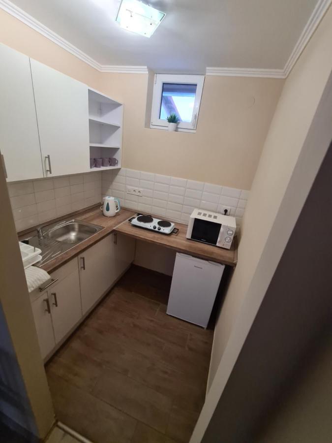 Napfeny Apartman Makó Exterior foto